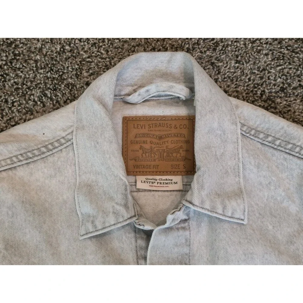 Levi’s Premium Vintage Fit Denim Trucker Jacket Men’s Size S Acid Ice Wash Light